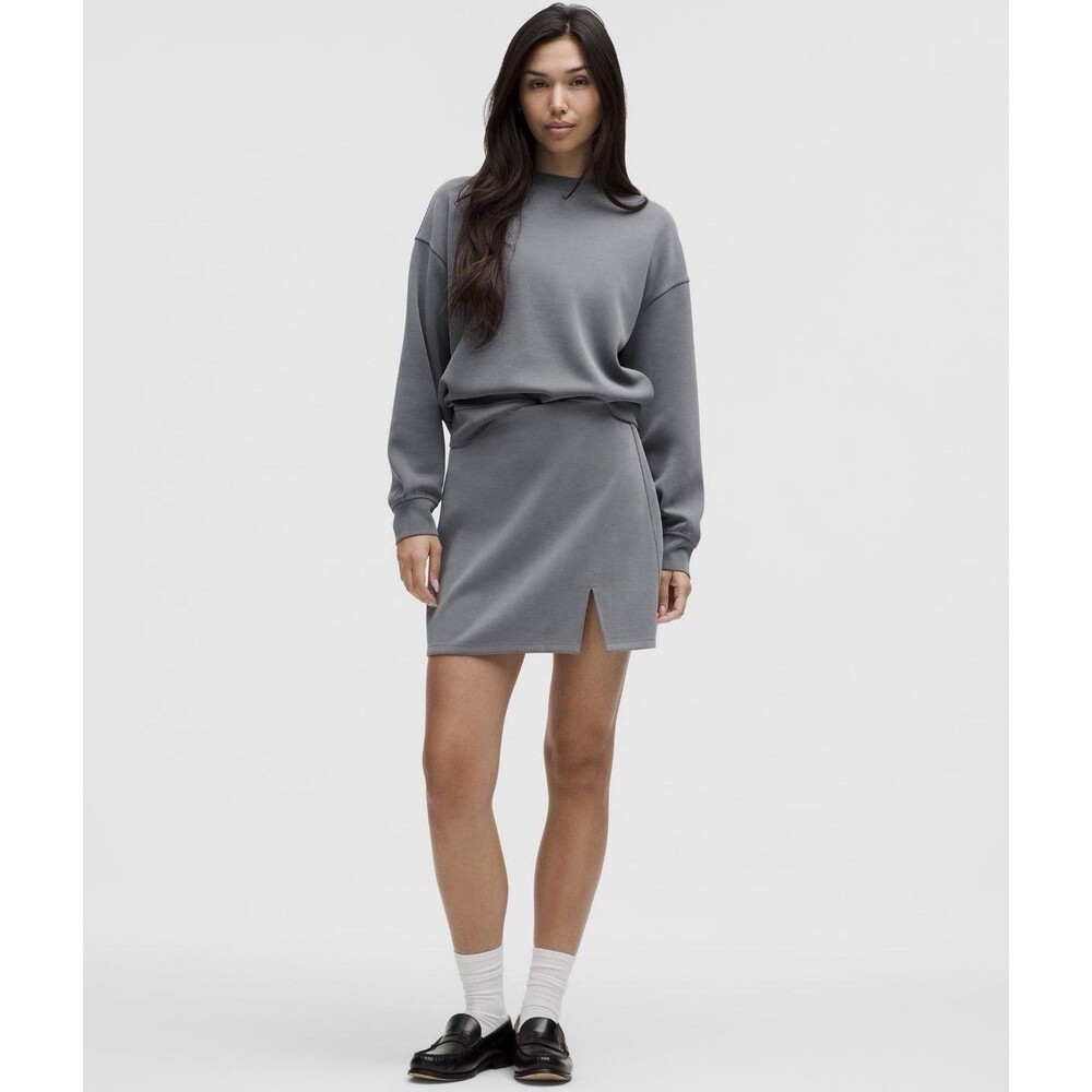 Lululemon Women's Softstreme High-Rise Mini Skirt Size Medium Solar Gray NWT